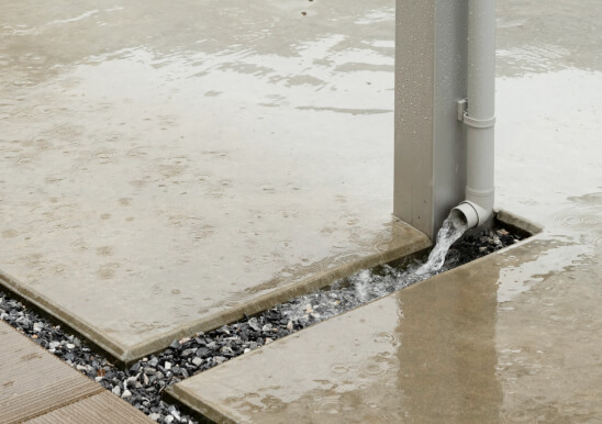 雨どいや排水設備の取り付け